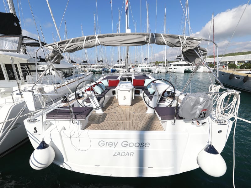 GREY GOOSE 