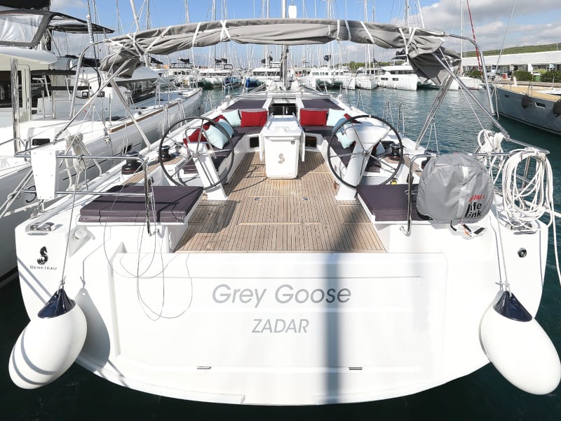GREY GOOSE 