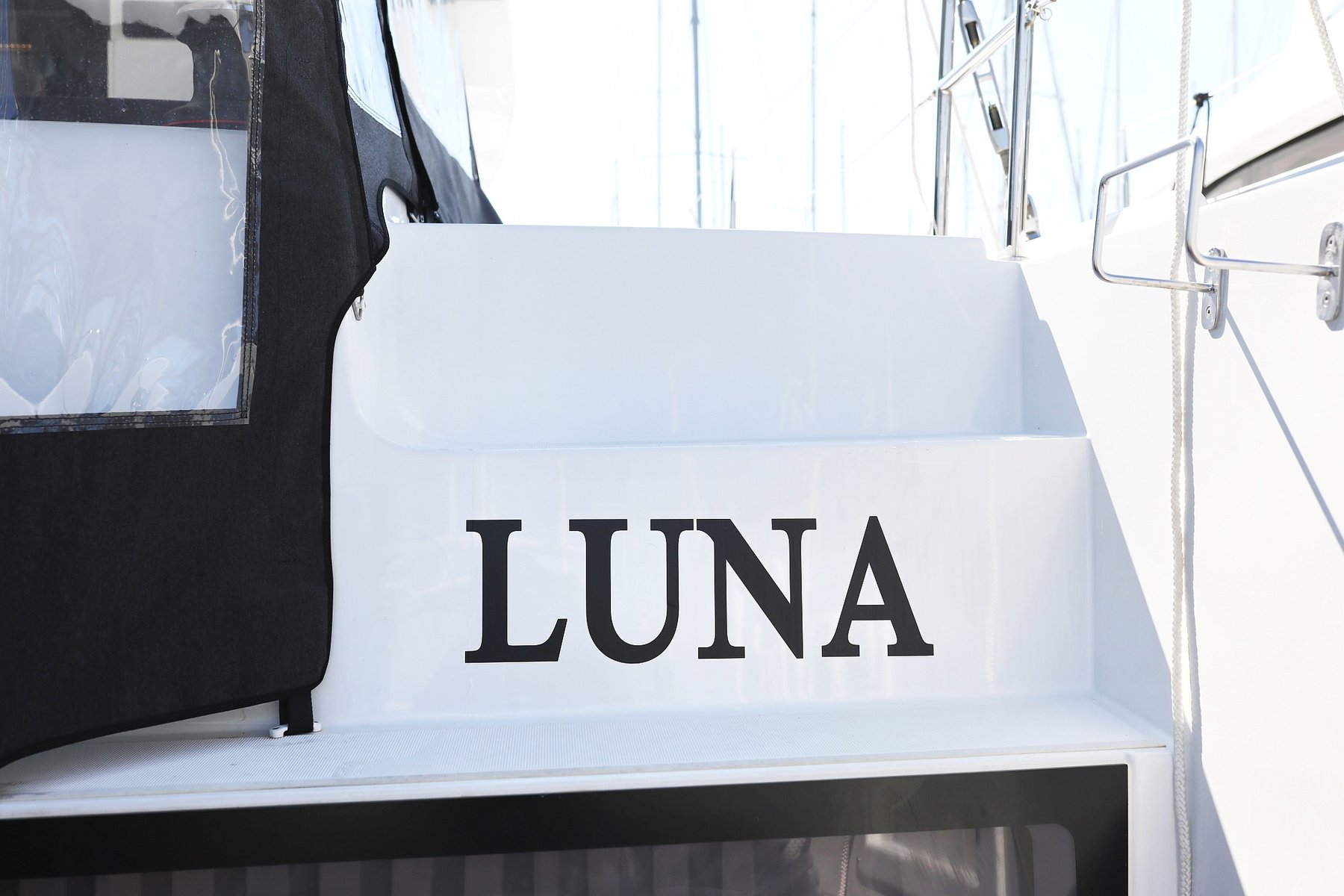 LUNA 