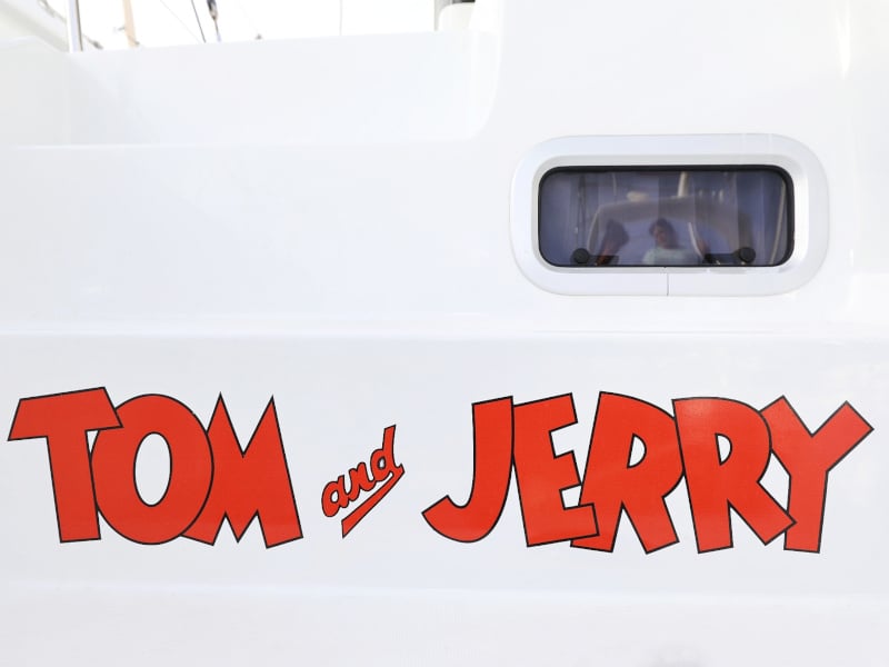 TOM & JERRY