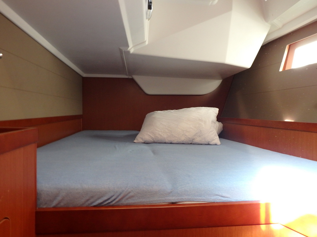Oceanis 48