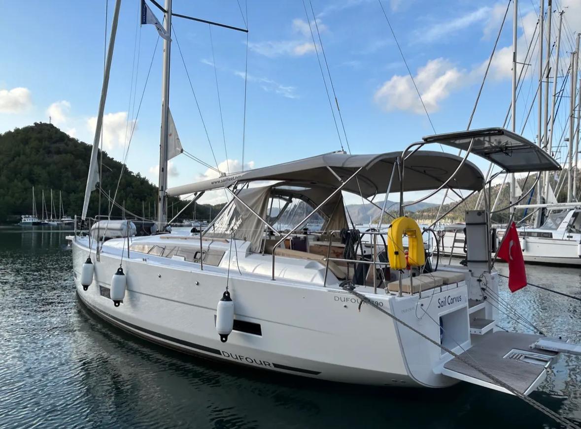 Sail Corvus