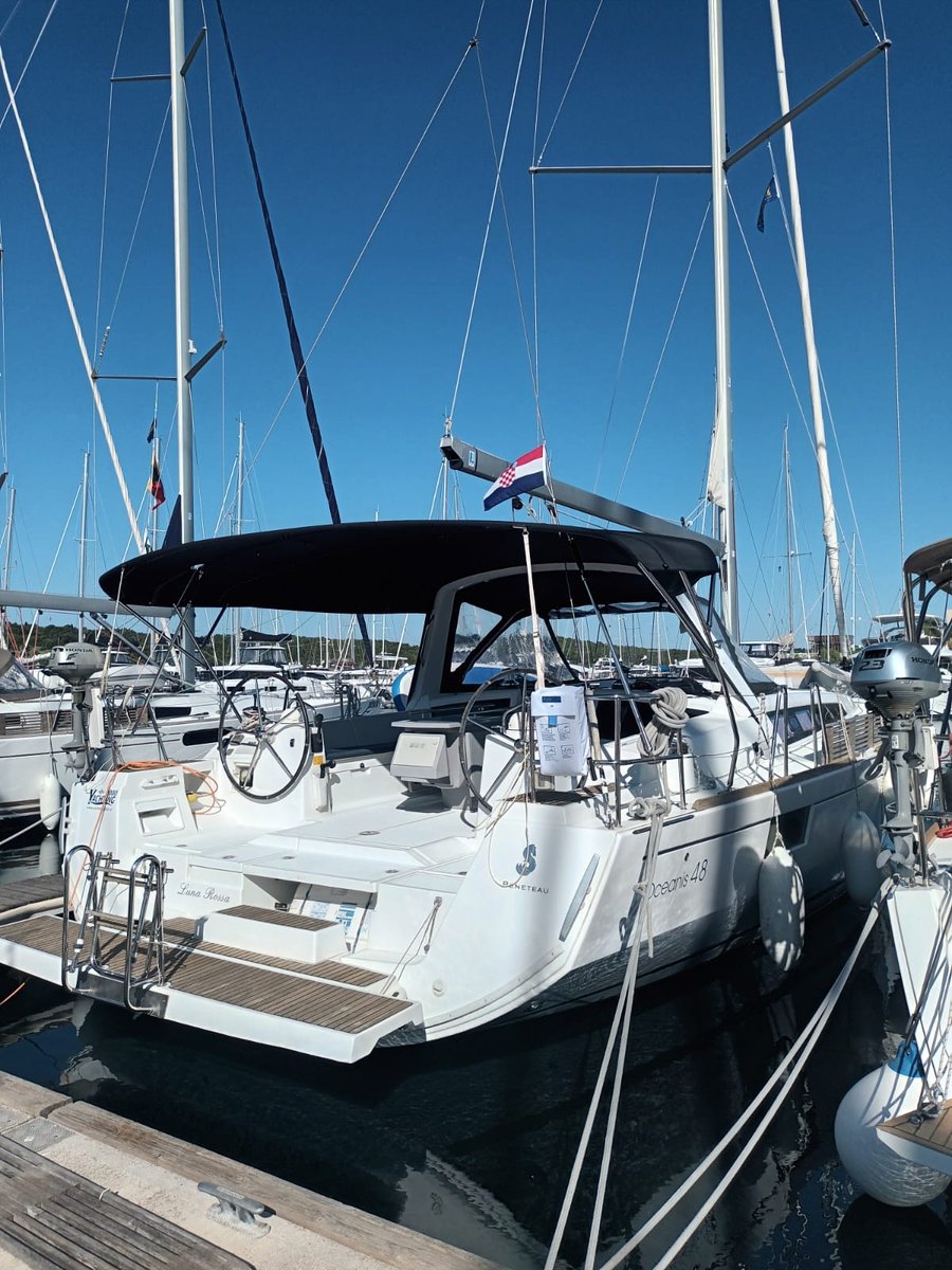 LUNA ROSSA