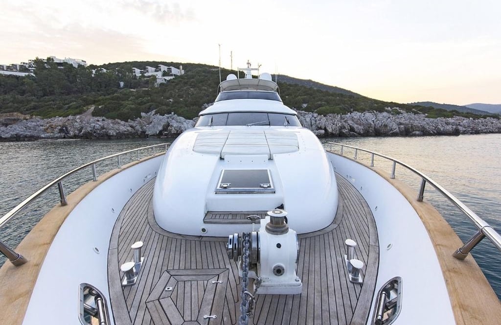 24M Deluxe Maiora Motoryacht
