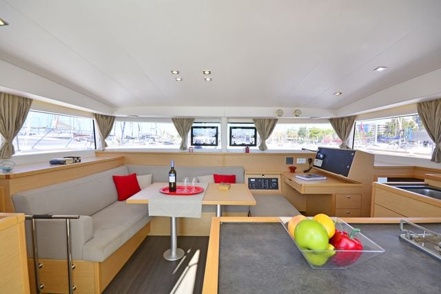 Callisto L400