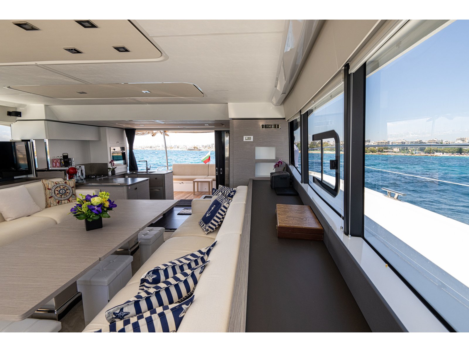 EMY6 - Skippered
