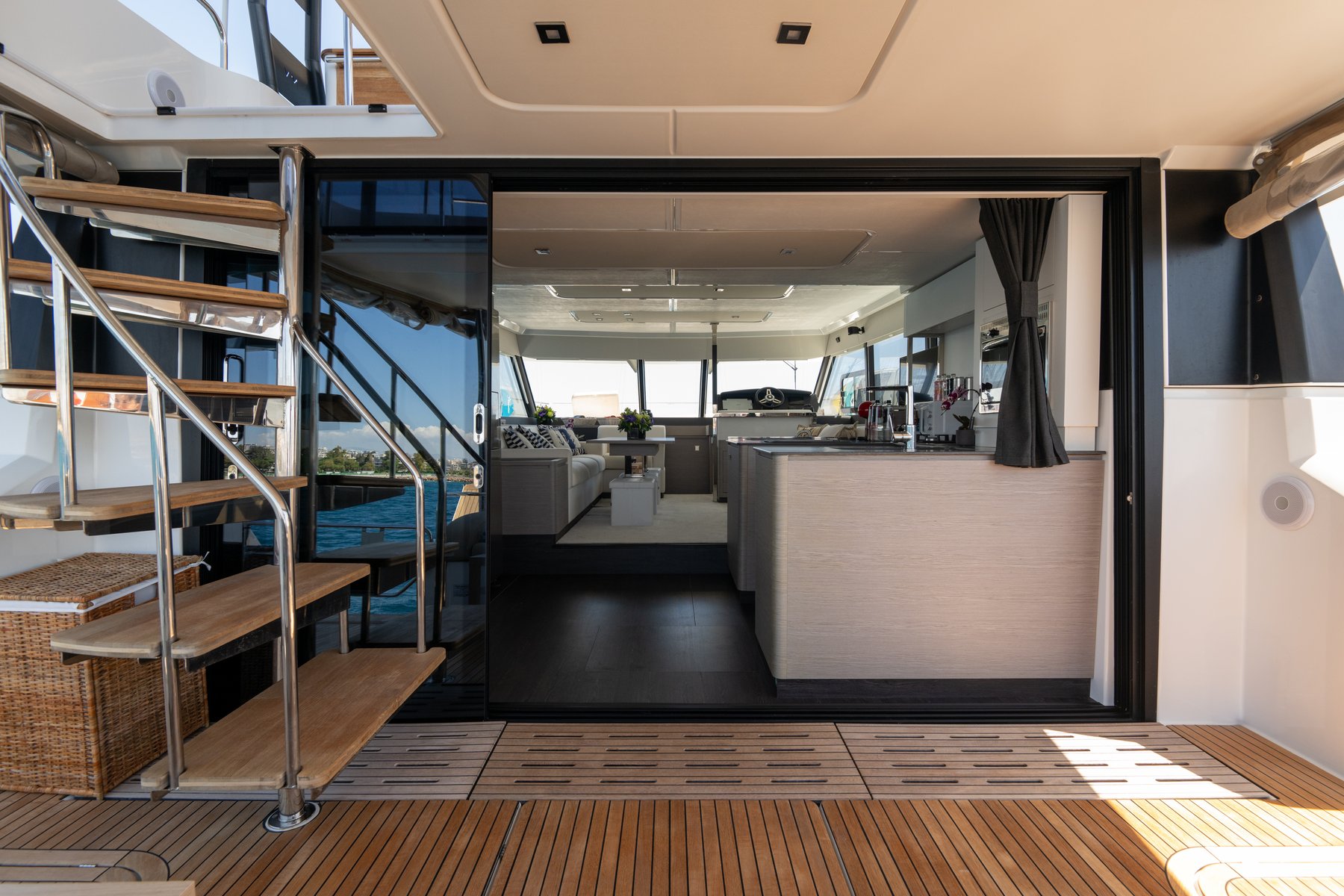 EMY6 - Skippered
