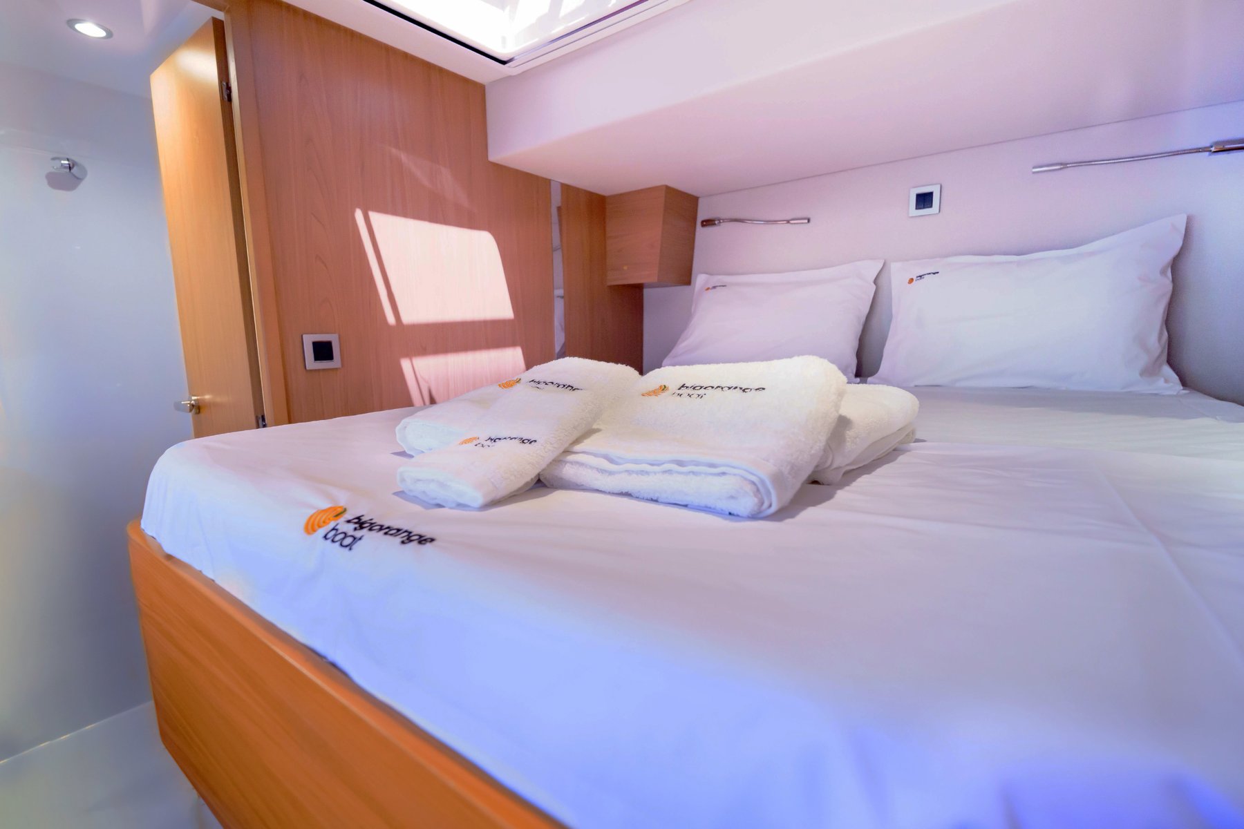 The Big Orange Boat 