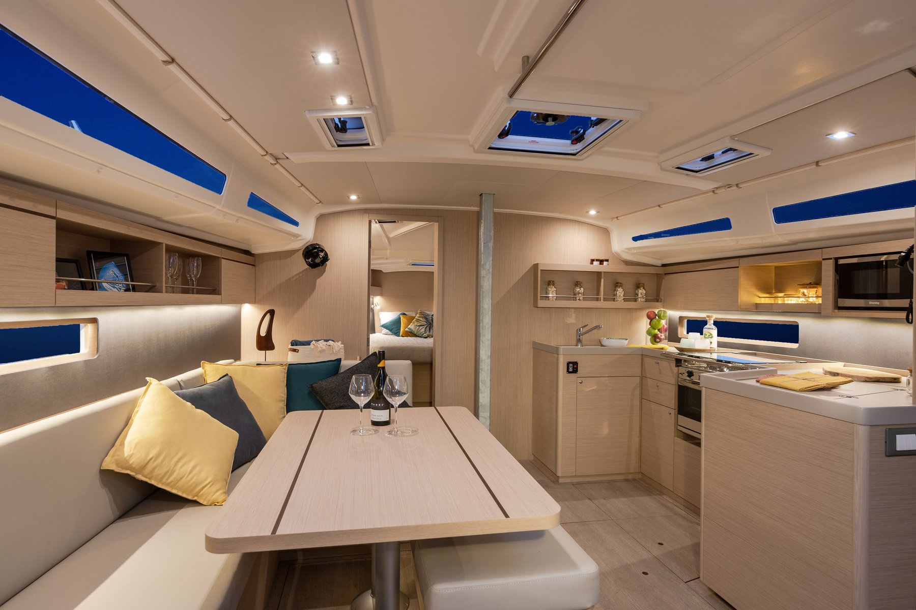Sunsail 42 Premium