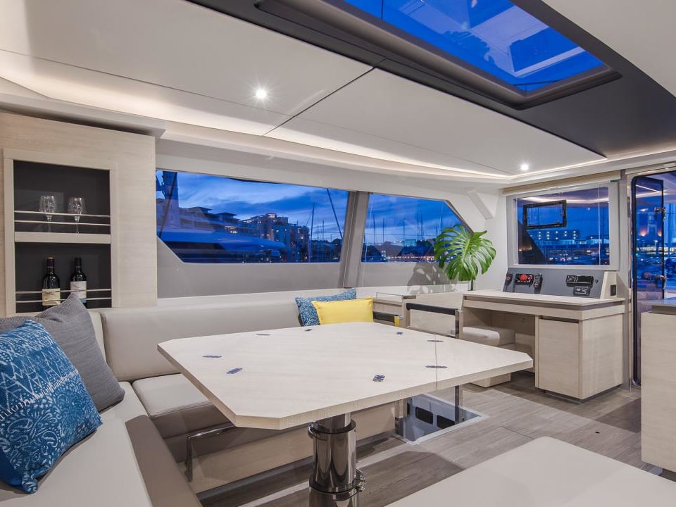 Moorings 5000-5 Crewed