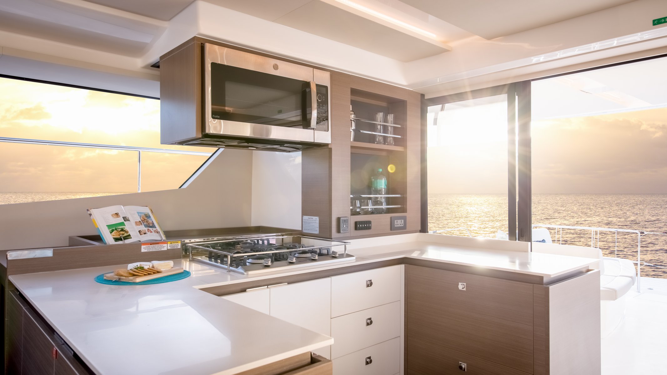 Moorings 534 PC Crewed