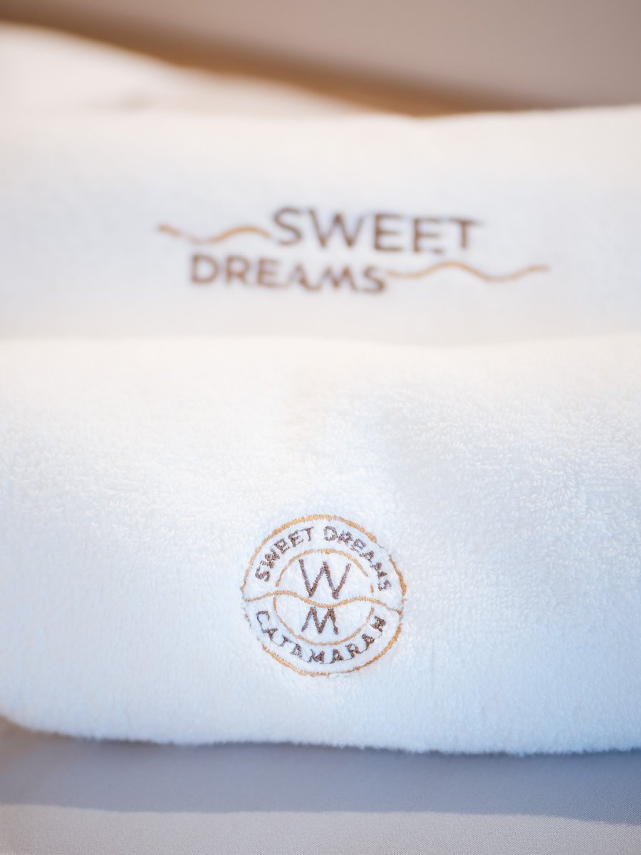 SWEET DREAMS