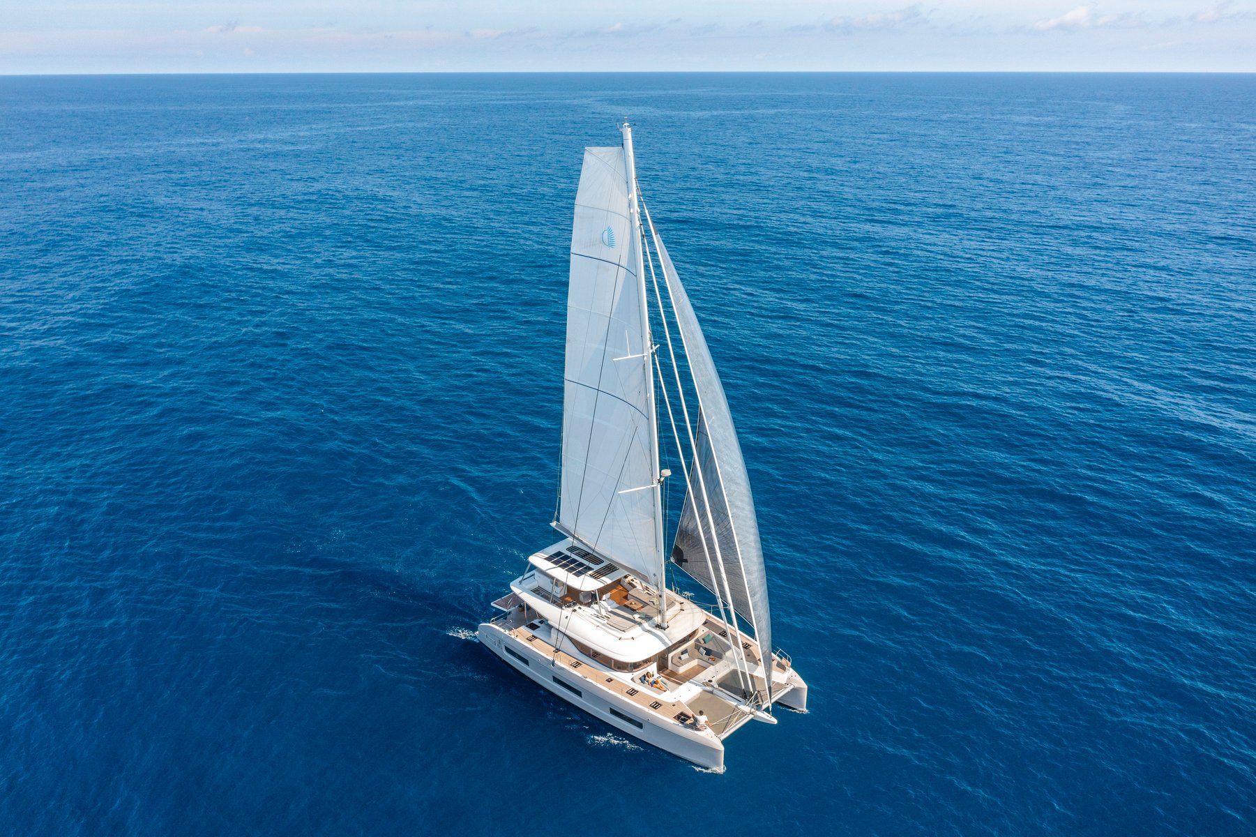 SUNNY DREAM (Fully Crewed)