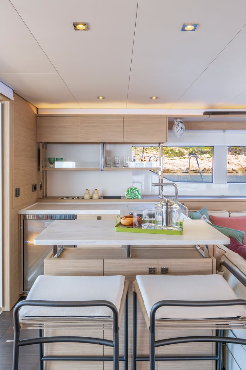 SUNNY DREAM (Fully Crewed)