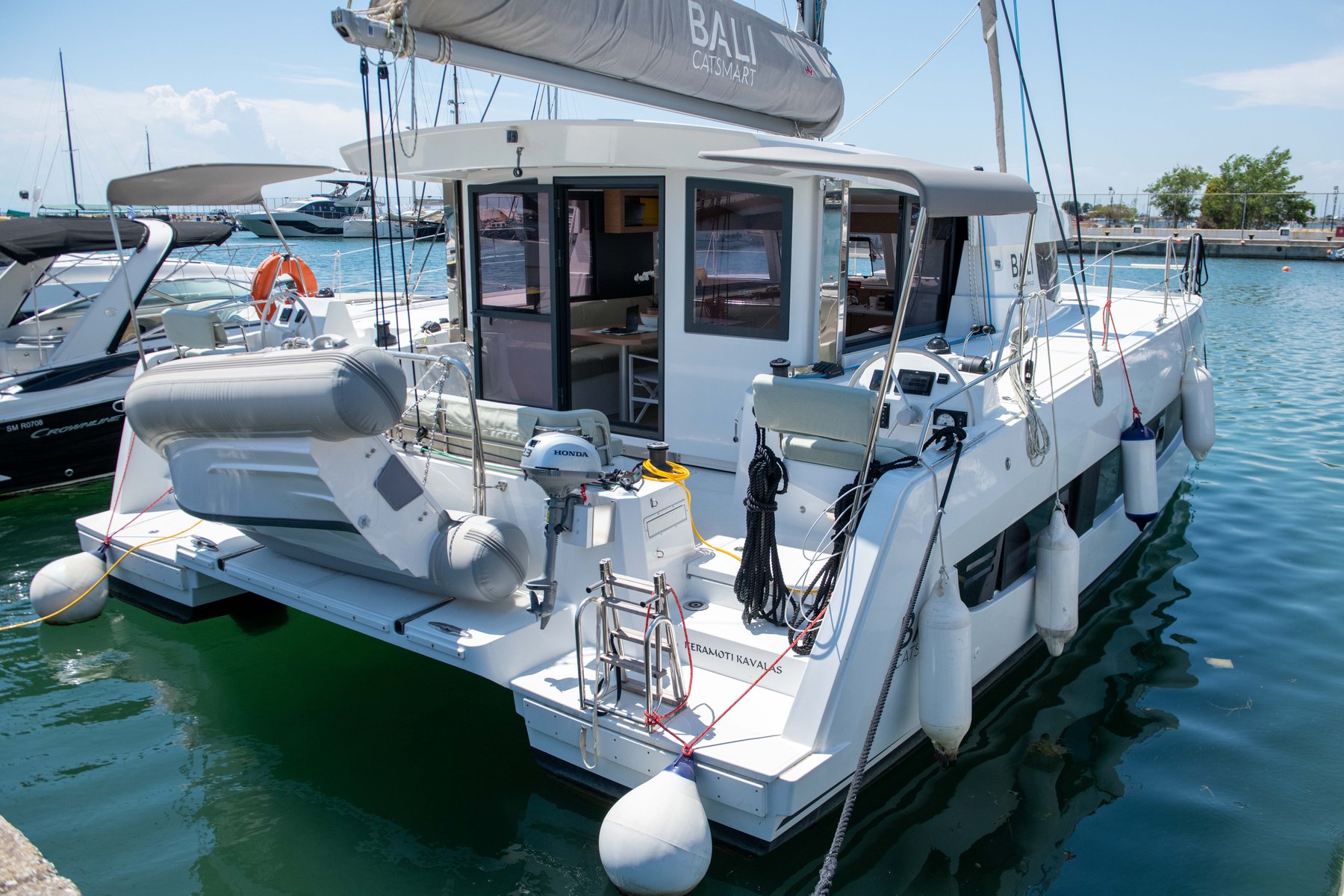 Ela Thalassa III