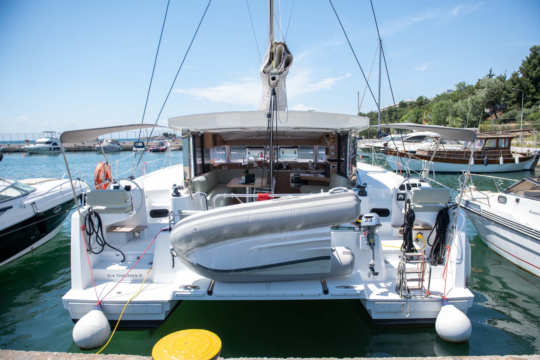 Ela Thalassa III