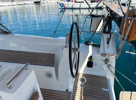 Sail Lynx