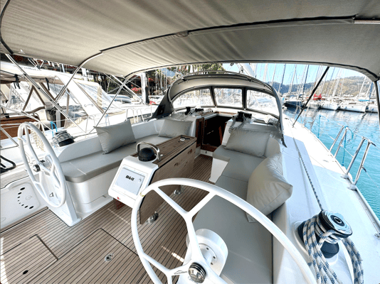 Sail Venus
