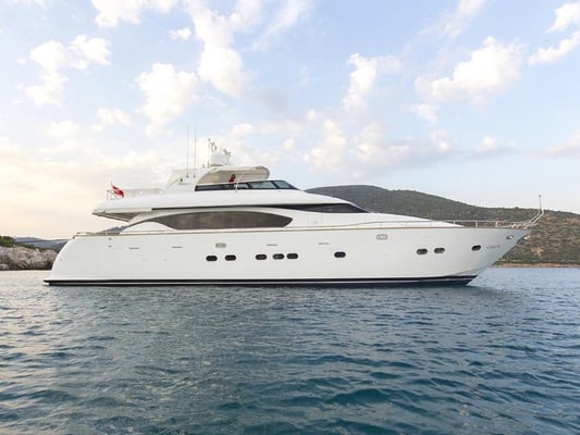 24M Deluxe Maiora Motoryacht