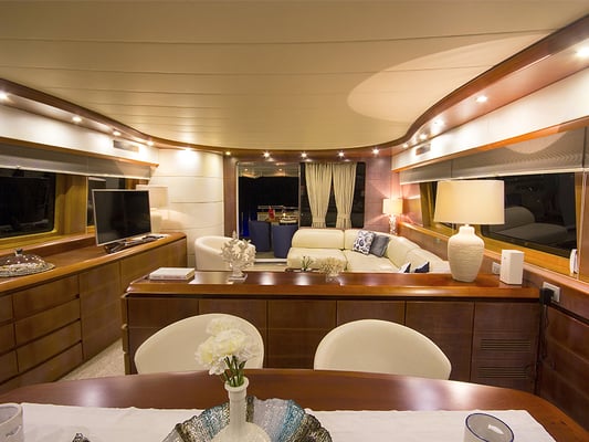 24M Deluxe Maiora Motoryacht