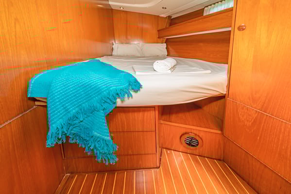 Veni  (ONLY SKIPPERED) 
