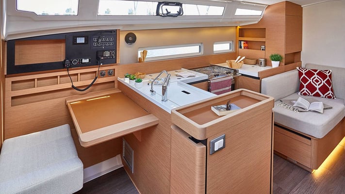 Sunsail 410 Classic