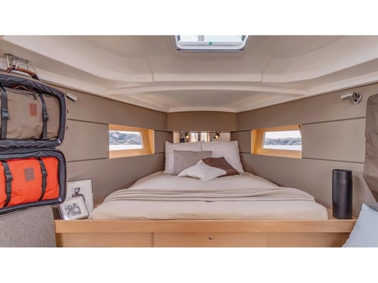 Sunsail 38/2 Classic