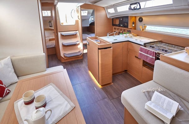 Sunsail 410 Premium