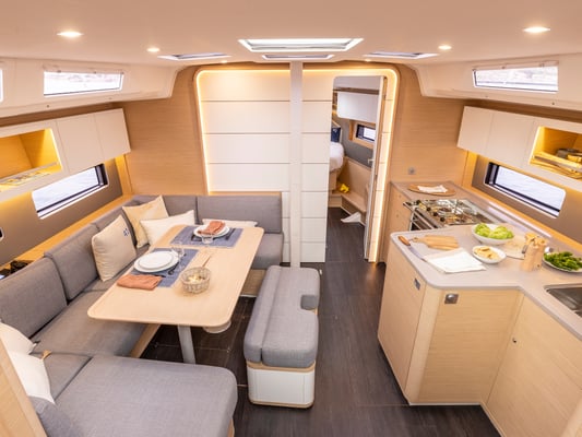 Sunsail 41.3 Premium Plus
