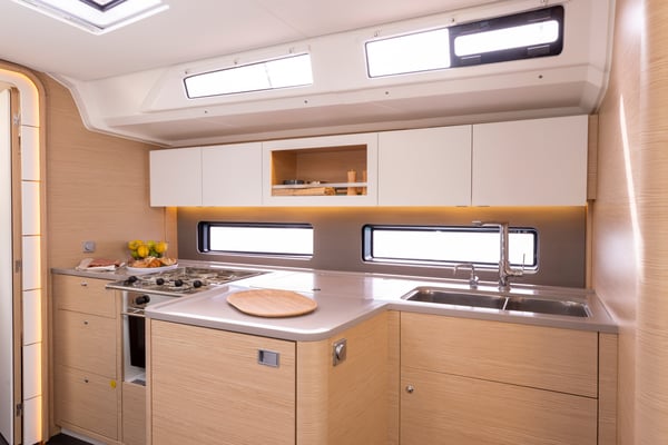 Sunsail 41.3 Premium Plus