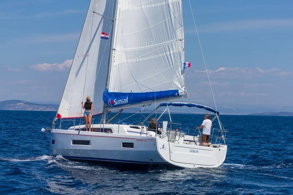 Sunsail 42 Premium