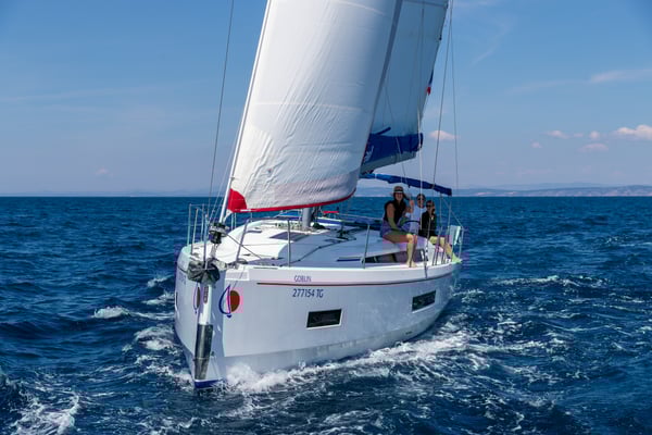 Sunsail 42 Premium