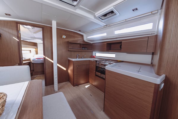 Miro 2022 ( Beneteau Oceanis 40.1 ft) 