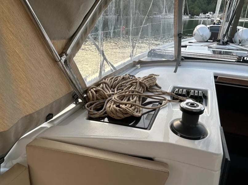 Sail Corvus
