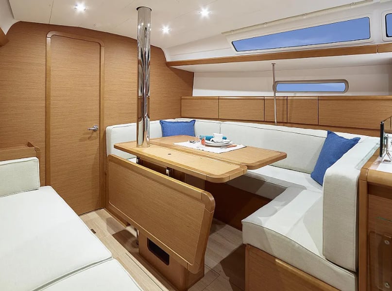 Sunsail 38 Classic
