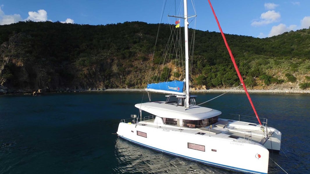 Sunsail Lagoon 424 Classic