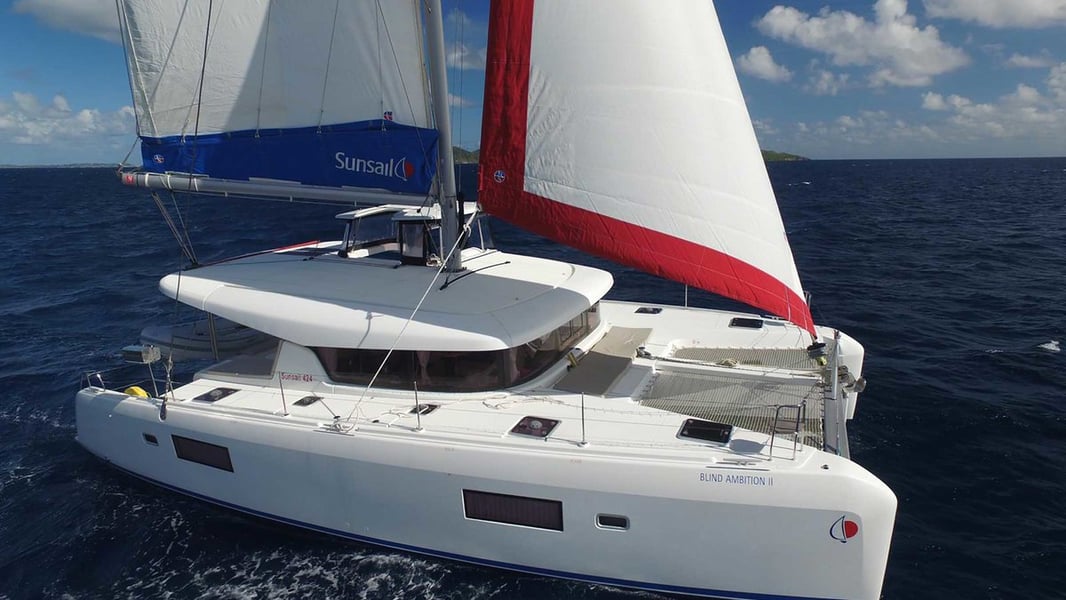 Sunsail Lagoon 424 Classic