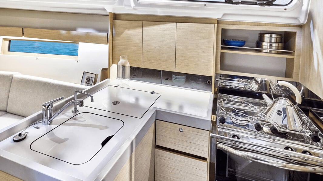 Oceanis 34.1 Premium