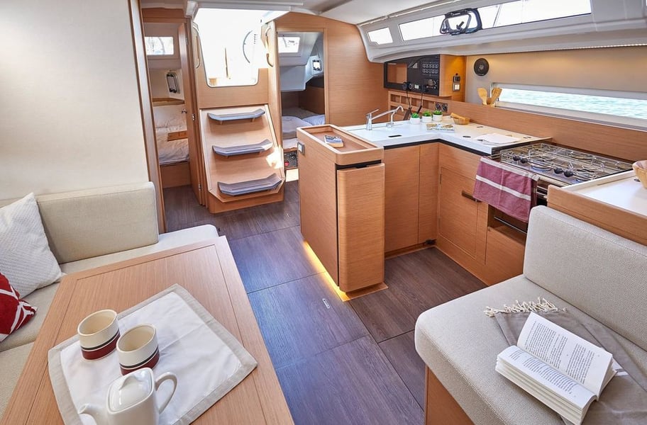 Sunsail 410 Premium