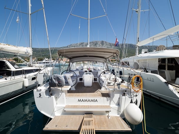 MAMAMIA (WITH AC&GENERATOR OWNER VERSION)