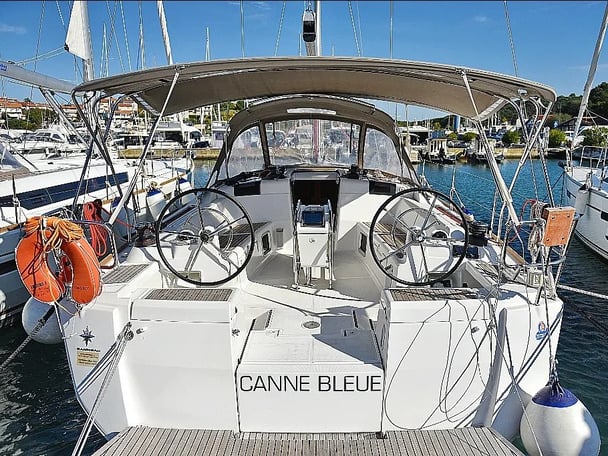 Canne Bleue