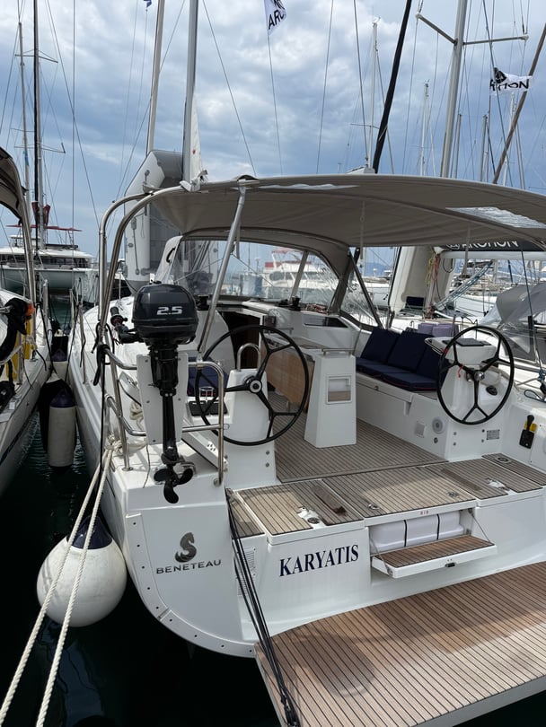 Karyatis