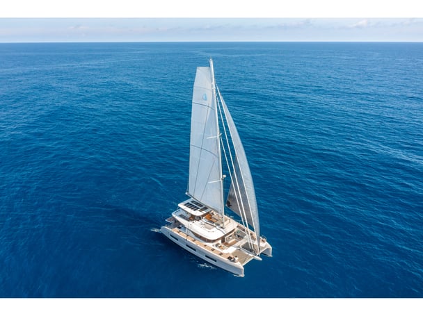 SUNNY DREAM (Fully Crewed)