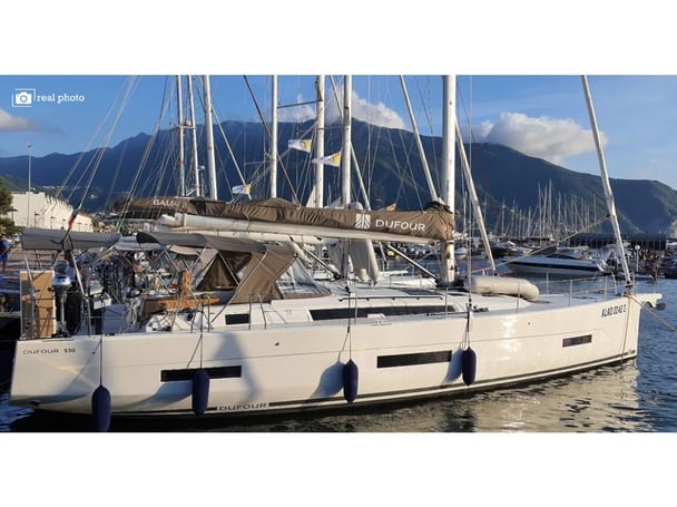 Cassiopea - A/C, Generator, Water maker, Solar Panel