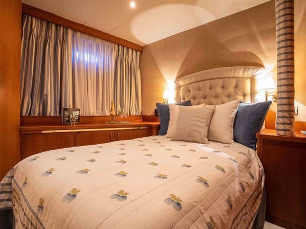 VIP double cabin - Iris